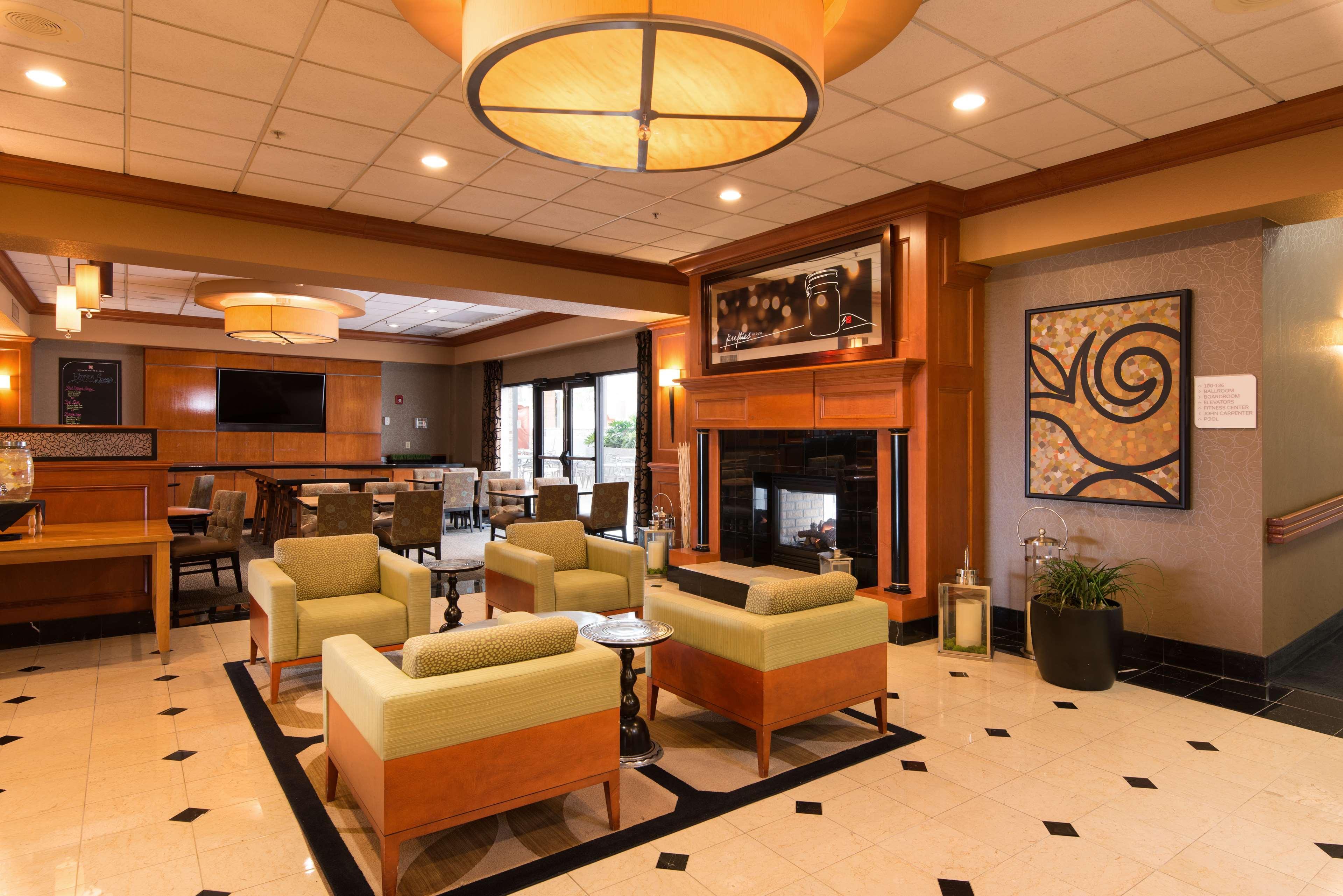 Hilton Garden Inn Las Colinas Irving Exterior photo