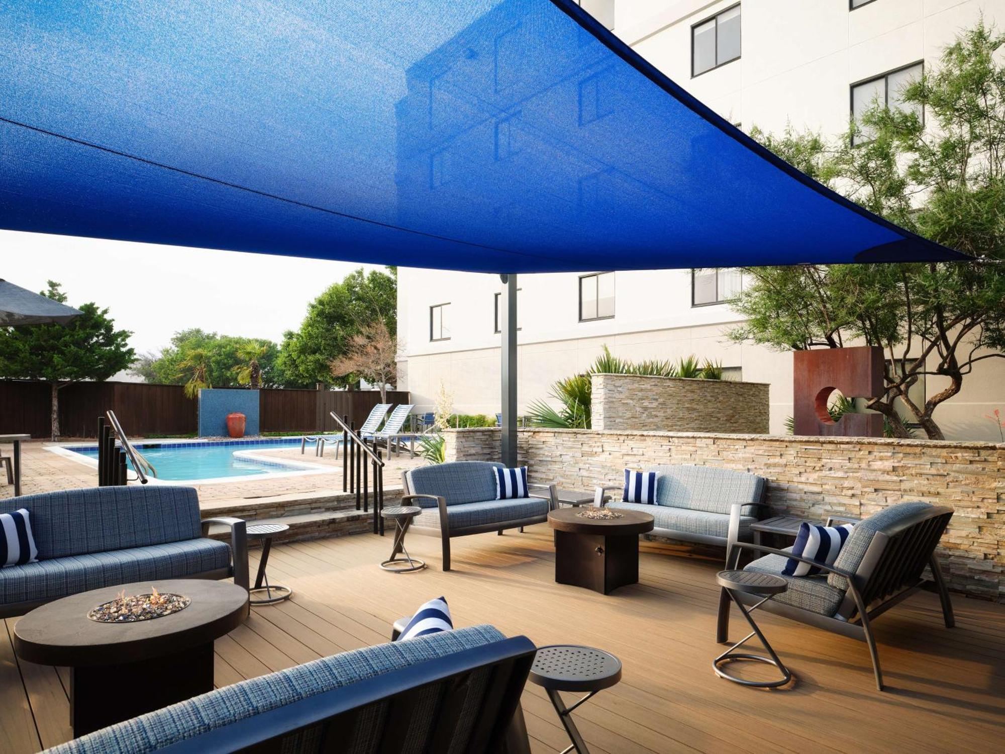 Hilton Garden Inn Las Colinas Irving Exterior photo